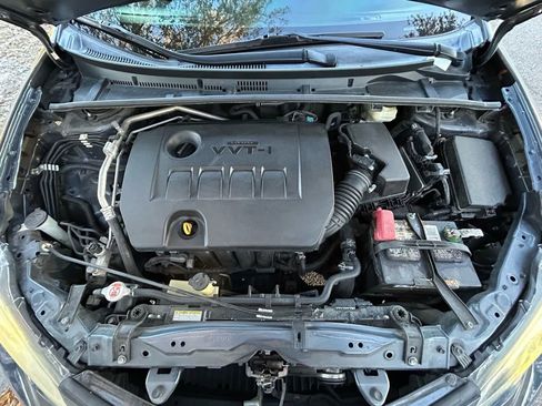 Used 2019 Toyota Corolla SE image 11