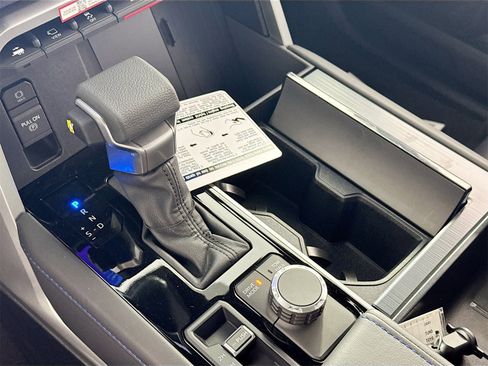 New 2025 Toyota Tundra Platinum image 10