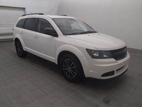 Used 2017 Dodge Journey SE w/ Flexible Seating Group FWD image 11