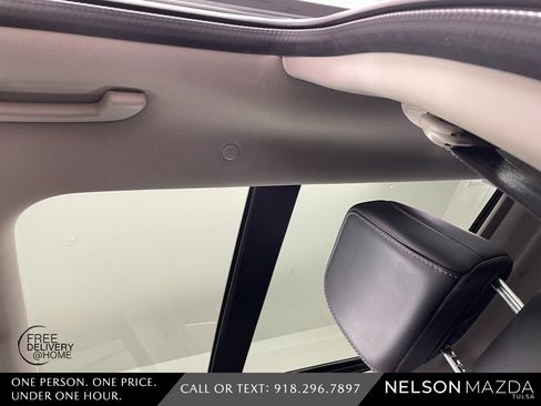 Used 2024 Honda Pilot Touring image 32