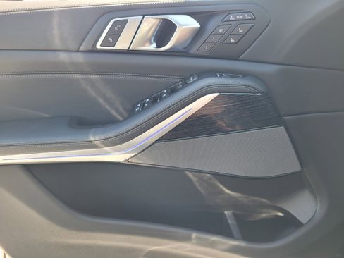 New 2026 BMW X7 M60i w/ Executive Package image 21