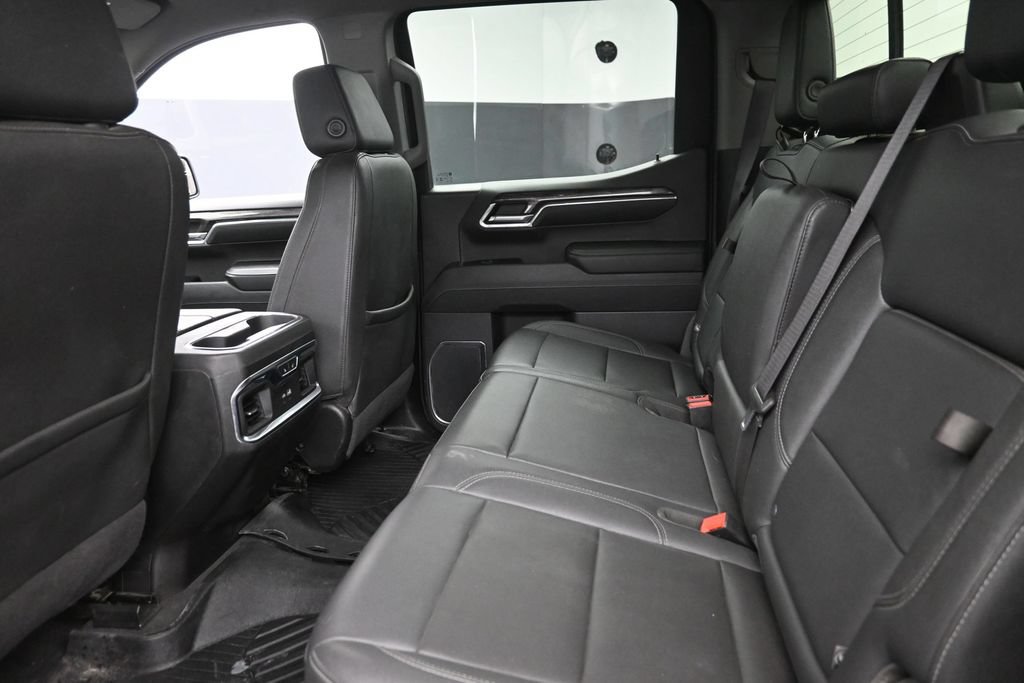 Used 2024 Chevrolet Silverado 1500 LTZ AWD/4WD image 12
