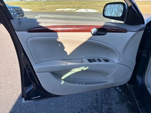 Used 2006 Buick Lucerne CX image 15