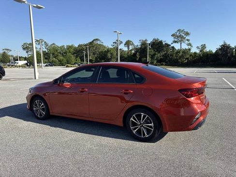 Used 2023 Kia Forte LXS FWD image 5