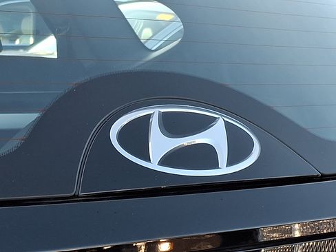 Certified 2024 Hyundai Tucson SE FWD image 29