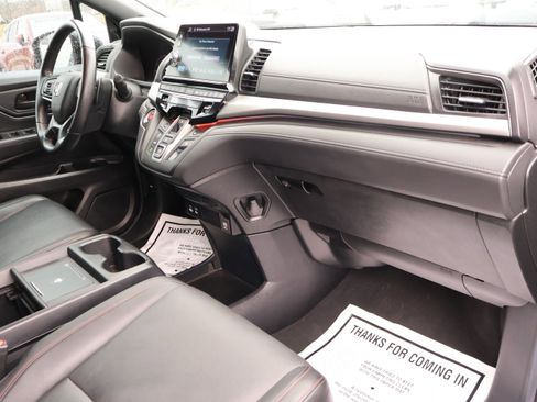 Used 2025 Honda Odyssey Sport-L image 10