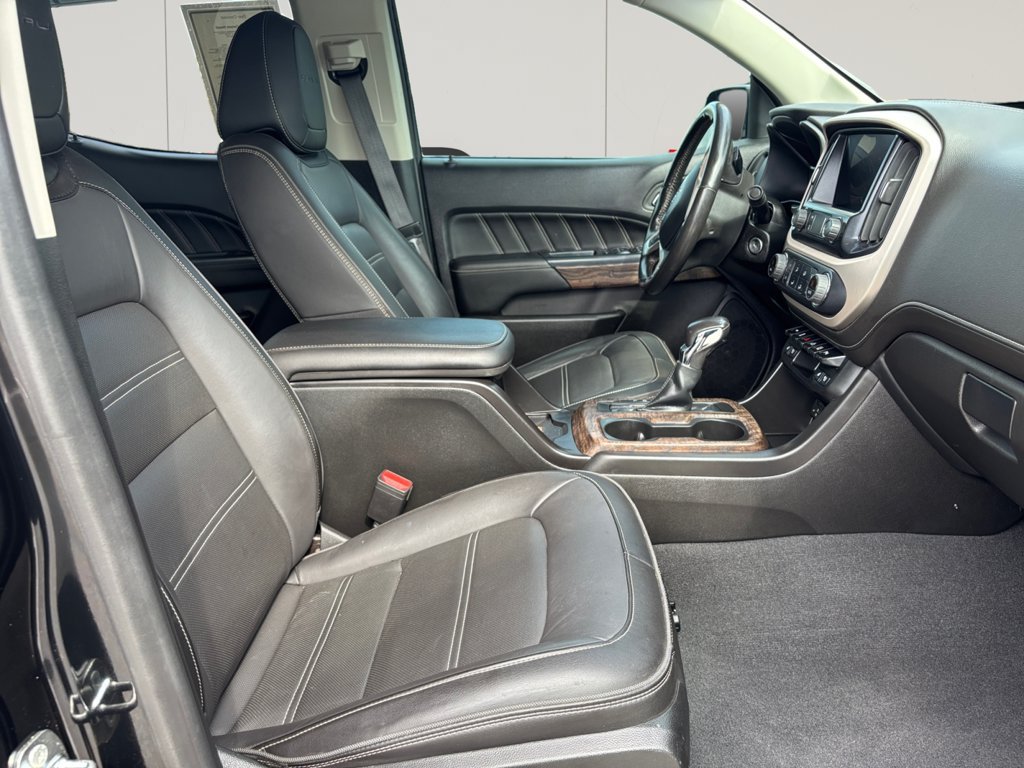Certified 2022 GMC Canyon Denali AWD/4WD image 16