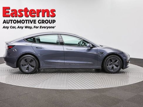 Used 2021 Tesla Model 3 Standard Range Plus RWD image 4