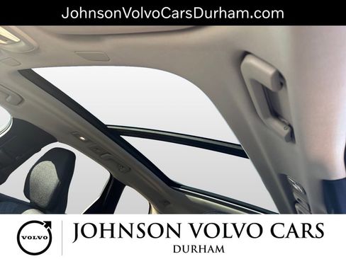 Used 2023 Volvo XC60 B5 Core w/ Climate Package image 10