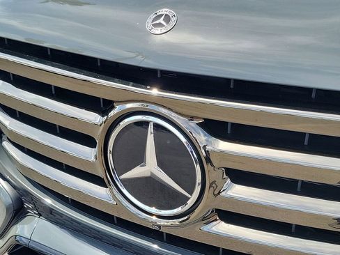 Used 2026 Mercedes-Benz GLS 450 4MATIC image 32