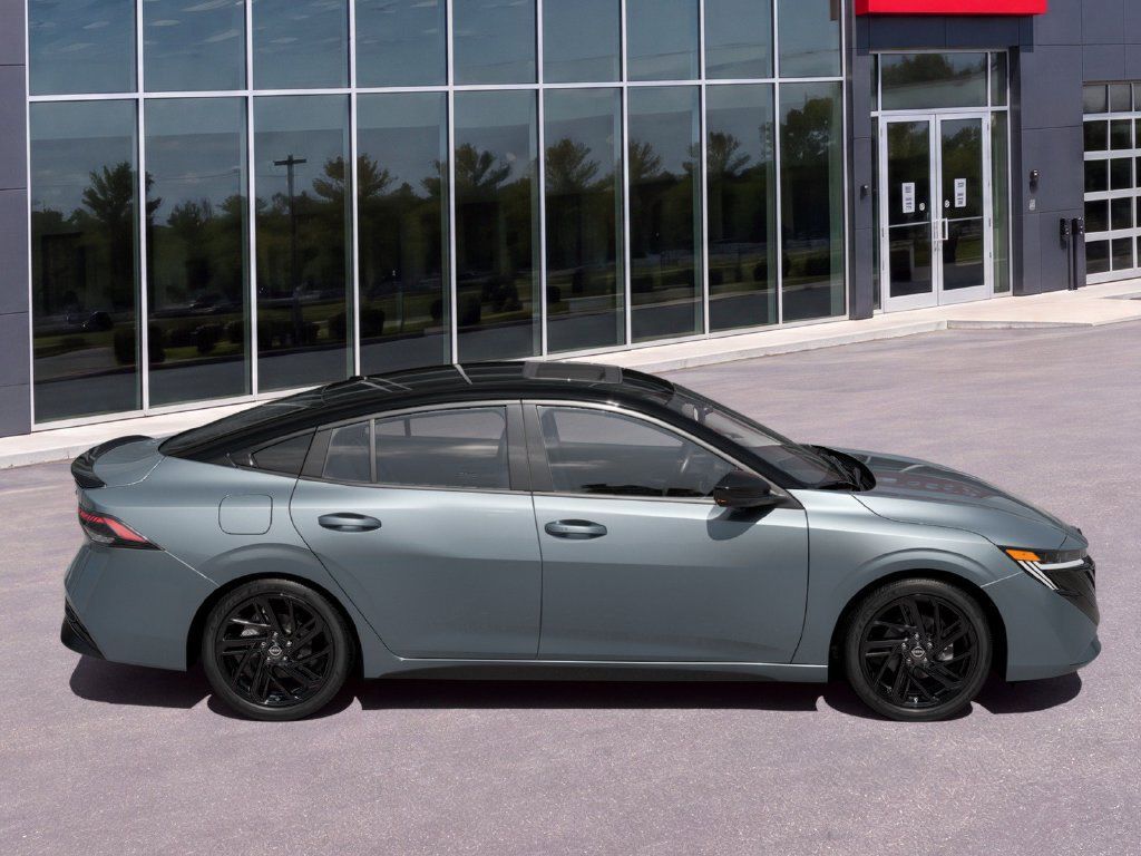 New 2027 Nissan Sentra SR FWD image 16