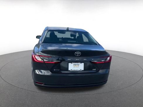 Used 2025 Toyota Camry LE image 12