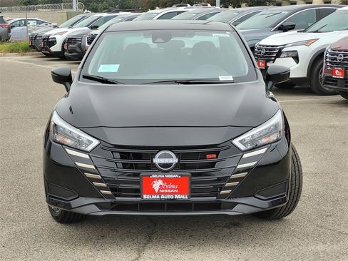 New 2025 Nissan Versa SR w/ Trunk Package image 2