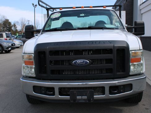 Used 2008 Ford F350 XL image 2