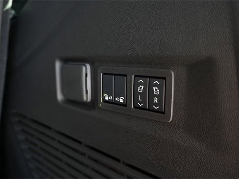 New 2025 Chevrolet Tahoe Premier image 19