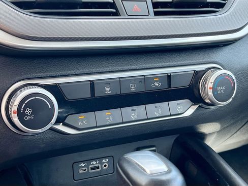 Used 2024 Nissan Altima 2.5 SR image 15