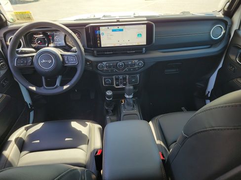 New 2026 Jeep Gladiator Mojave AWD/4WD image 14