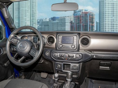 Used 2018 Jeep Wrangler Unlimited Sport image 20