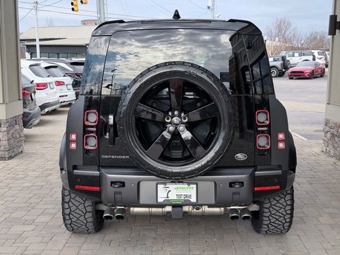 Used 2023 Land Rover Defender 110 V8 image 69