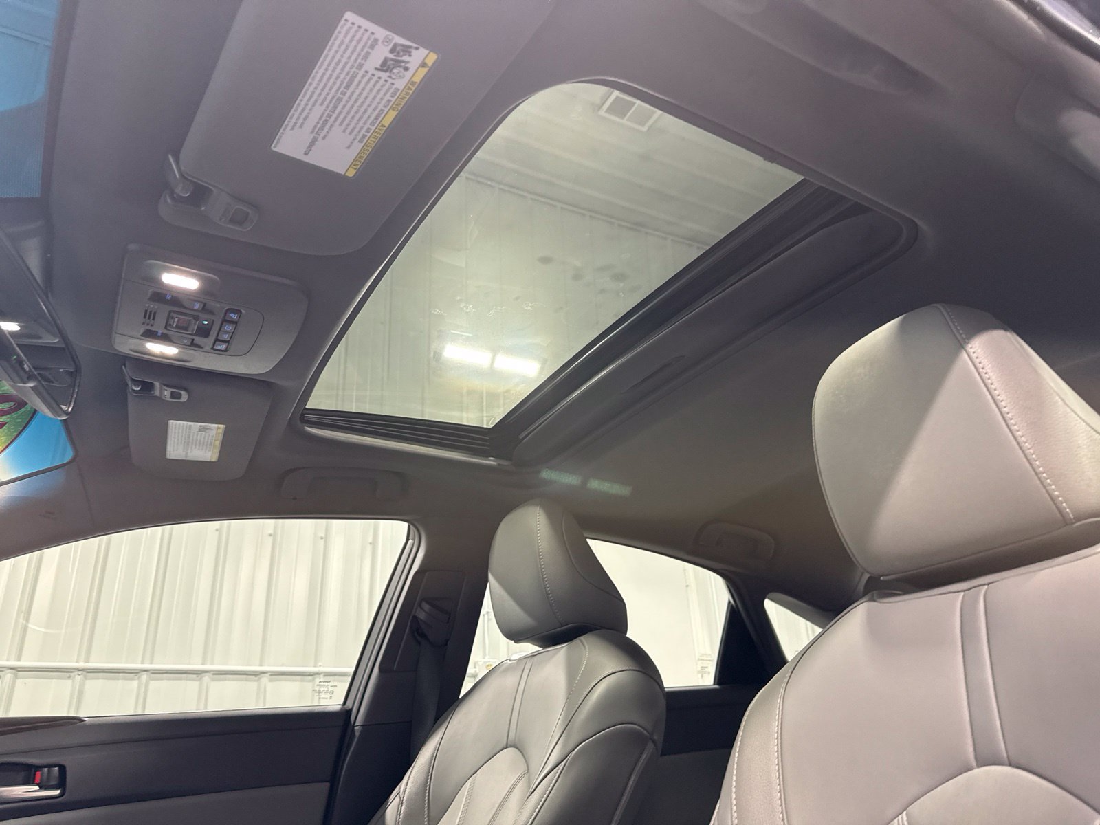 Used 2019 Toyota Avalon XLE w/ Moonroof Package FWD image 28