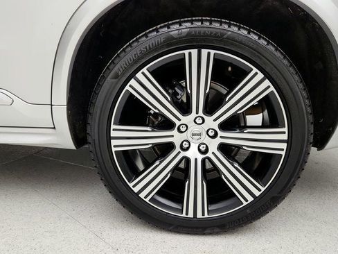 Used 2021 Volvo XC90 T6 Inscription image 9