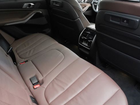 Used 2020 BMW X5 xDrive40i w/ Executive Package image 40