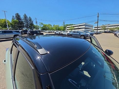 Used 2024 Chevrolet TrailBlazer RS w/ Convenience Package AWD/4WD image 48