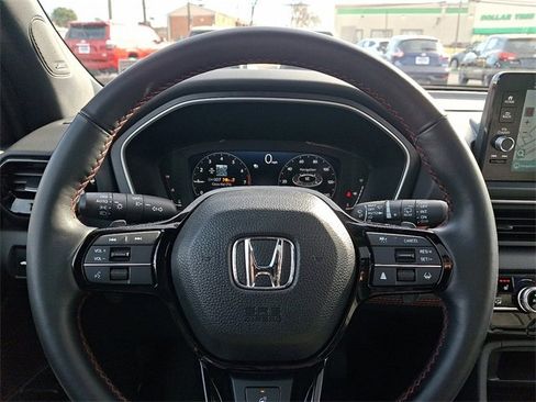 Certified 2025 Honda Pilot Black Edition image 20