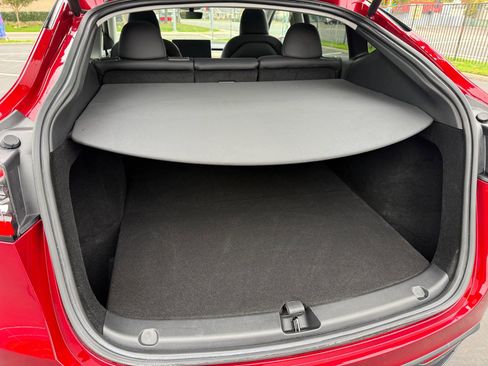 Used 2024 Tesla Model Y Performance image 16