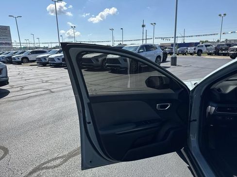 Used 2025 Kia K4 FWD image 9