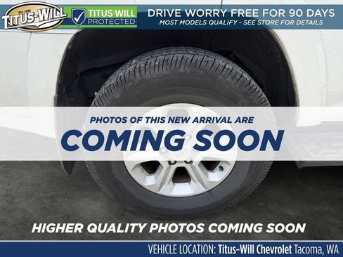Used 2022 Toyota 4Runner SR5 Premium w/ Moonroof Package AWD/4WD image 5