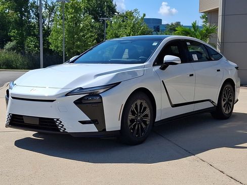 New 2026 Lexus ES 350h AWD image 2