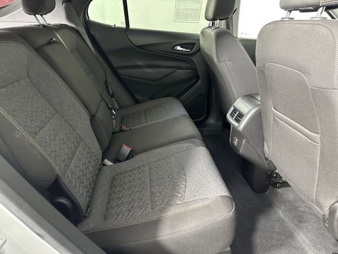 Used 2023 Chevrolet Equinox LT AWD/4WD image 30