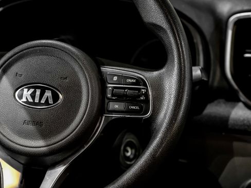 Used 2018 Kia Sportage LX image 22