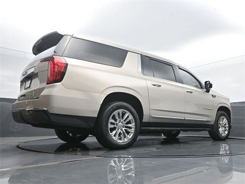 Used 2023 GMC Yukon XL SLT image 53