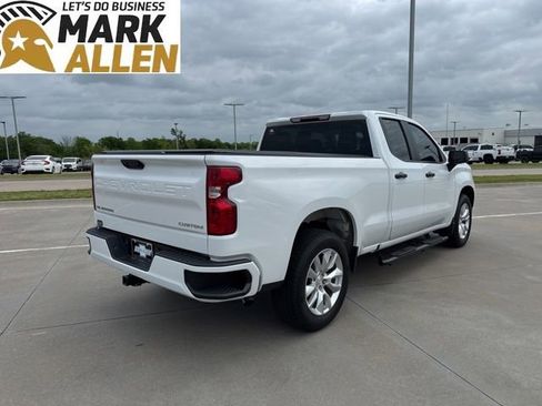 Used 2023 Chevrolet Silverado 1500 Custom image 5