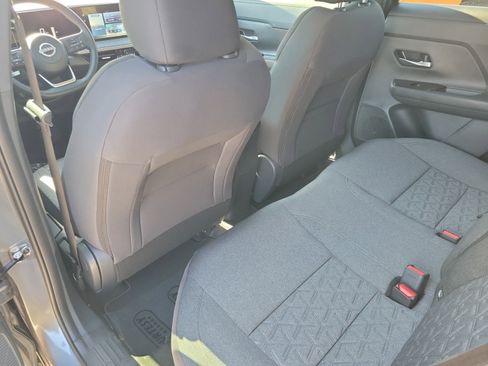 Certified 2025 Nissan Kicks SV FWD image 13