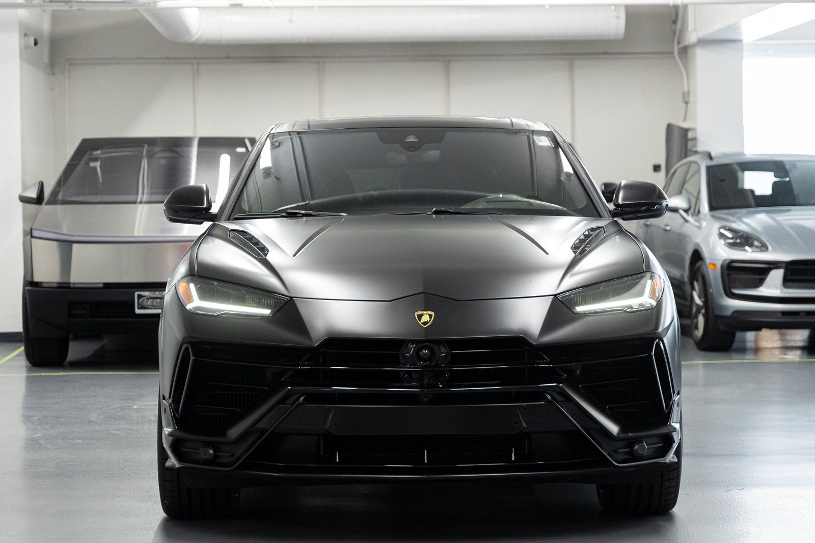Used 2024 Lamborghini Urus S AWD/4WD image 8