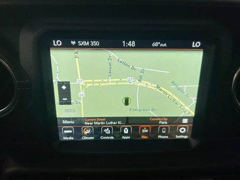 Used 2021 Jeep Wrangler Unlimited Sahara AWD/4WD image 15