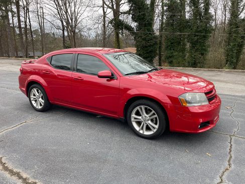 Used 2013 Dodge Avenger SXT w/ Rallye Appearance Group image 8