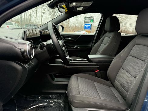Used 2025 Chevrolet Equinox LT image 11
