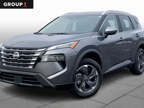 Used 2025 Nissan Rogue SV w/ SV Premium Package image 1