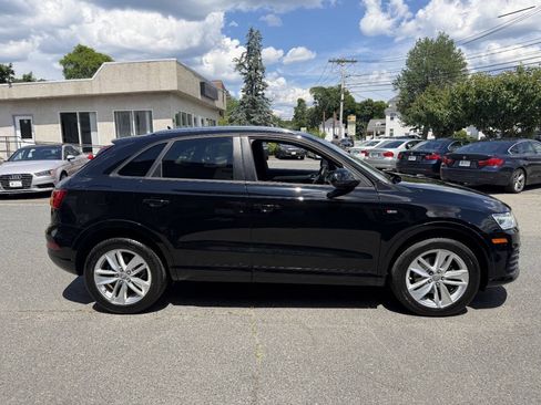 Used 2018 Audi Q3 2.0T Premium w/ Convenience Package AWD/4WD image 10