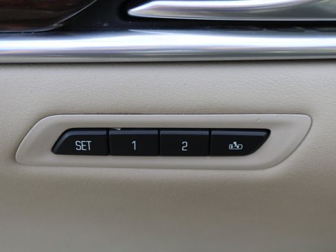 Used 2016 Cadillac XTS Luxury w/ Driver Awareness Package image 15