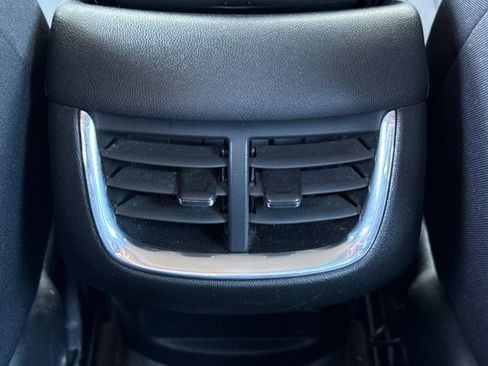 Used 2023 Chevrolet Malibu LT FWD image 16