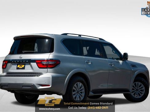 Used 2022 Nissan Armada SV AWD/4WD image 8