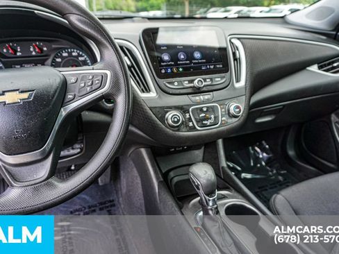 Used 2022 Chevrolet Malibu LS FWD image 32