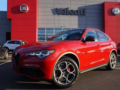 New 2024 Alfa Romeo Stelvio Sprint