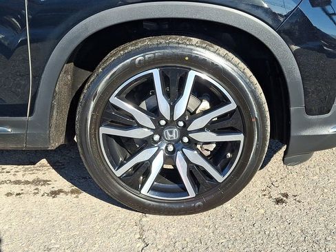 Used 2020 Honda Pilot Touring image 8