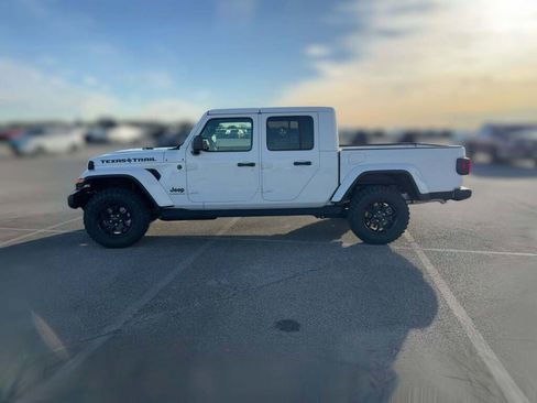 New 2026 Jeep Gladiator Sport image 6
